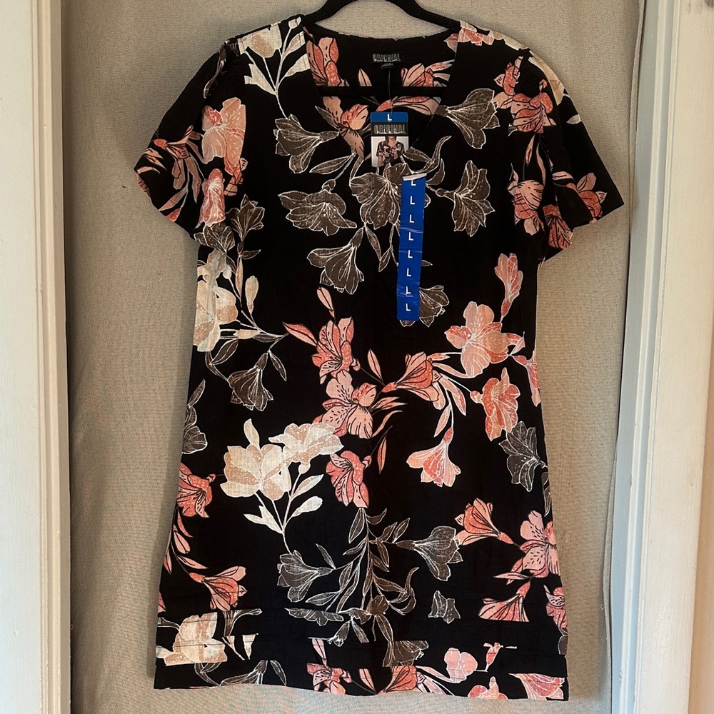 Croft & Barrow Black and Pink Floral Short Sleeve Top